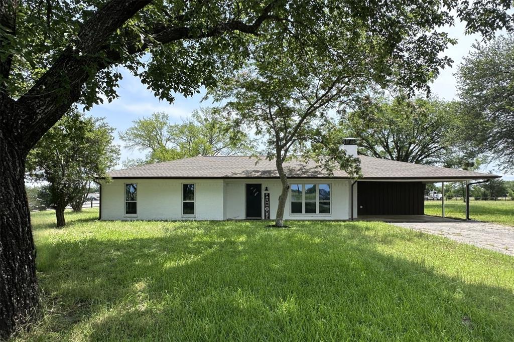 5772 N State Highway 78 Property Photo 1
