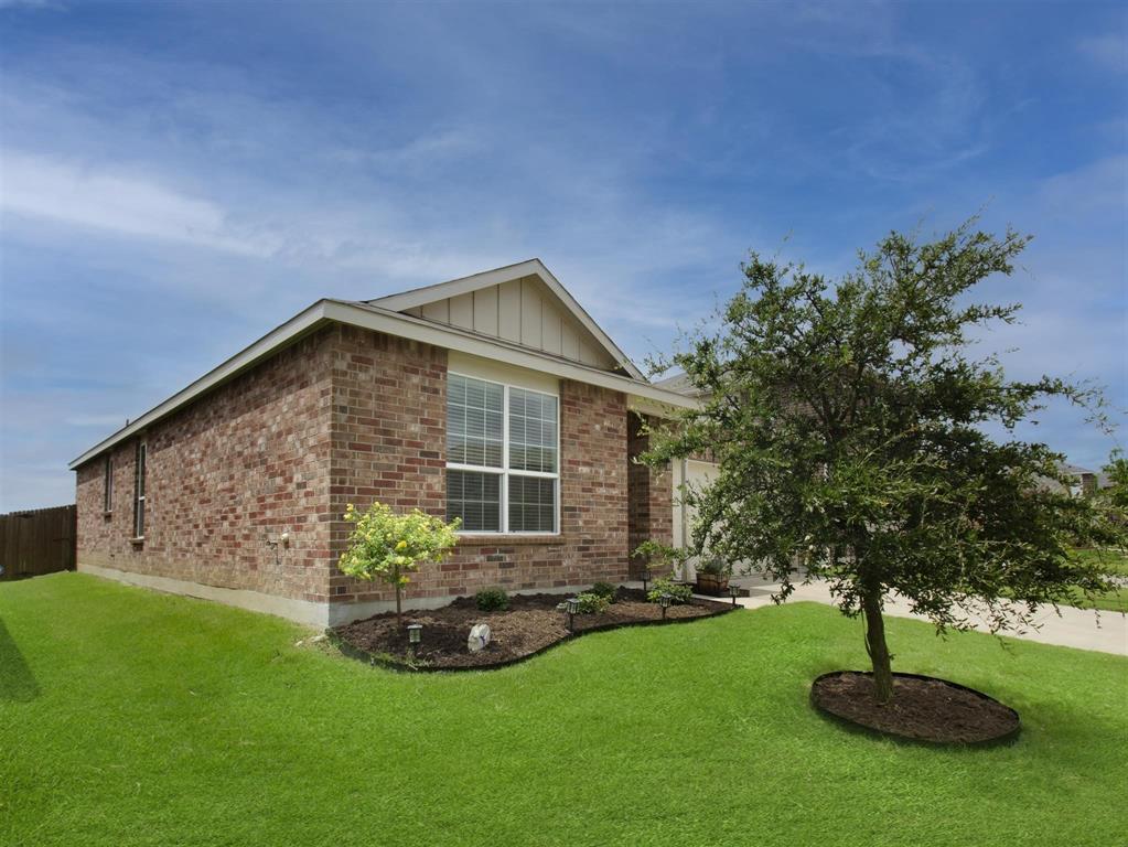 3124 Walker Creek Drive Property Photo 3