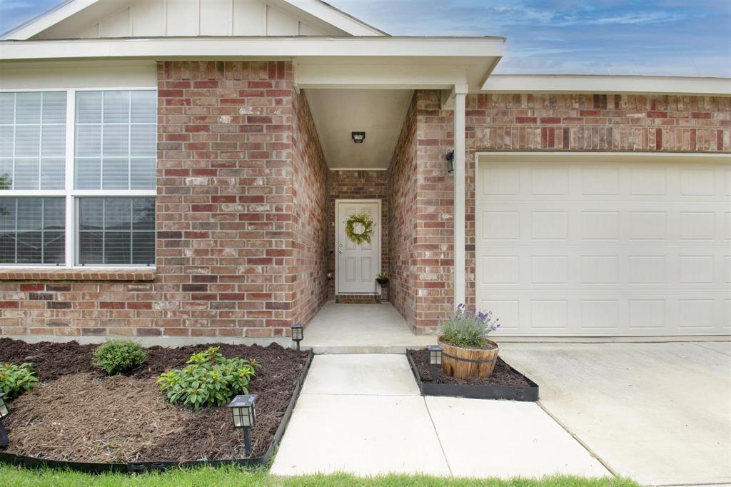 3124 Walker Creek Drive Property Photo 4