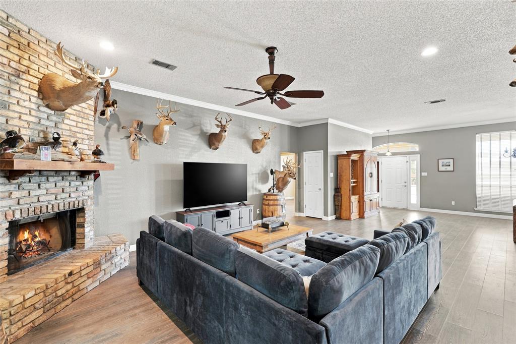 9014 Woodlawn Drive Property Photo 8