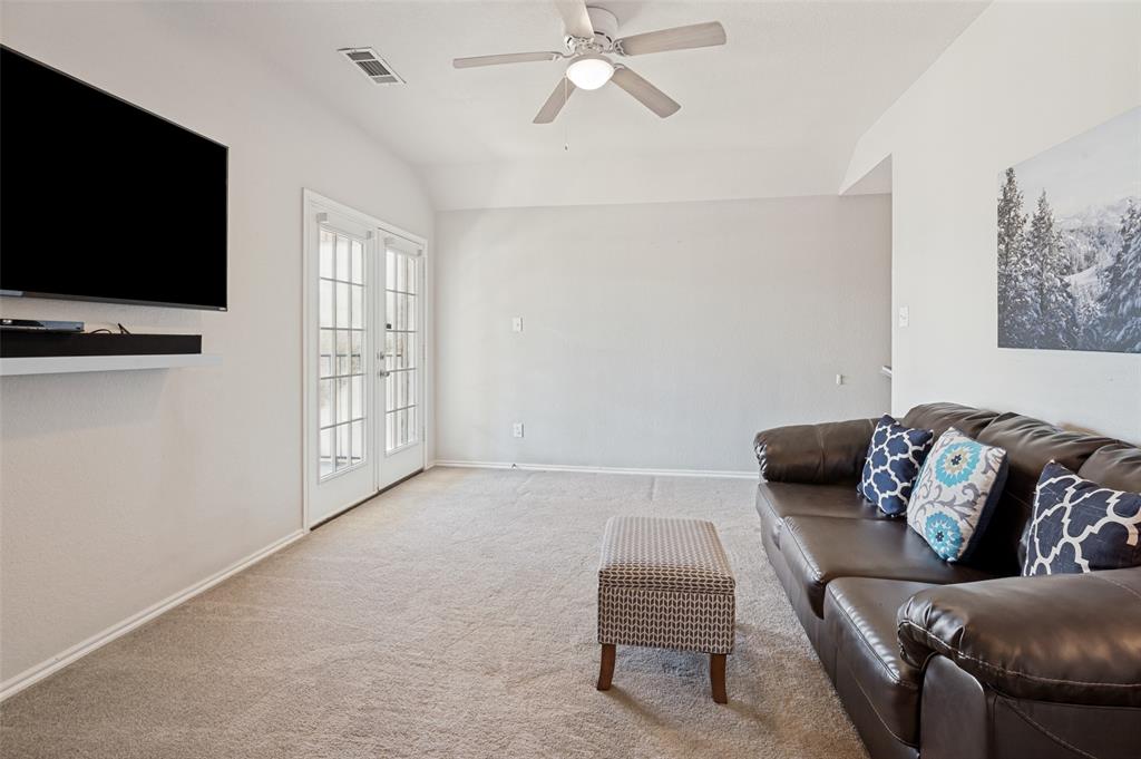 3039 Stallion Crossing Property Photo 19