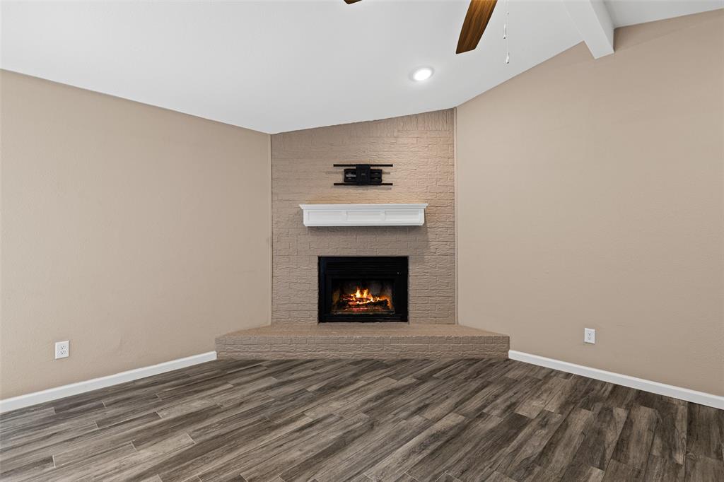 311 Hillshore Drive Property Photo 8