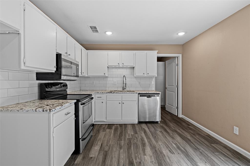 311 Hillshore Drive Property Photo 12