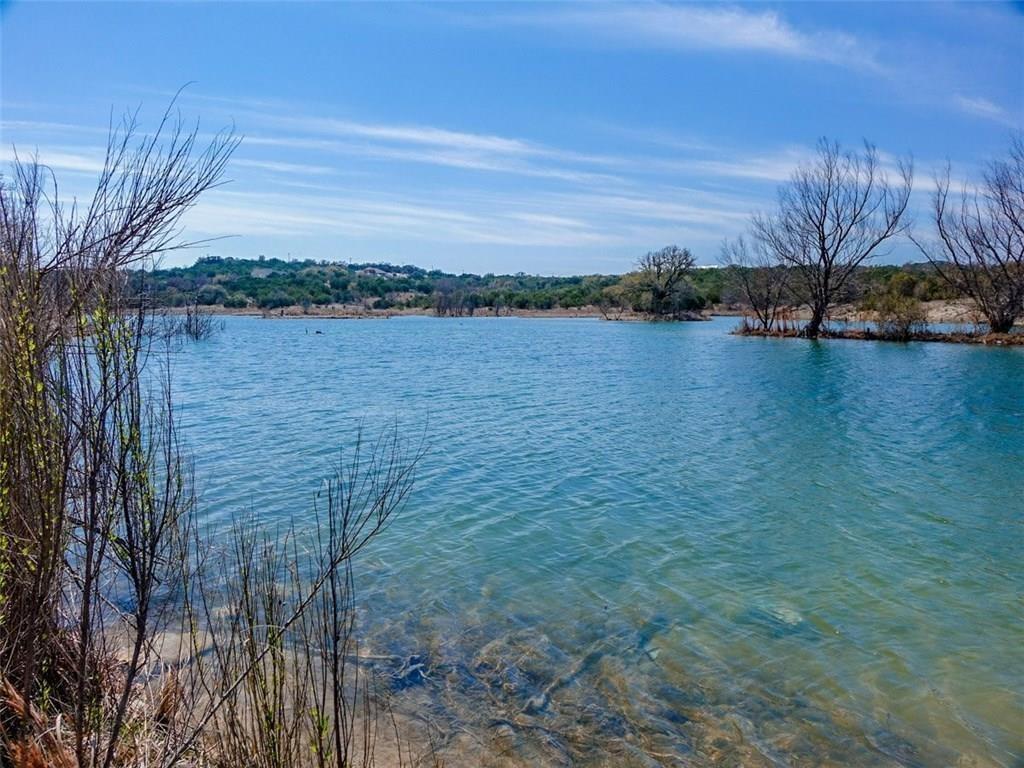 384 Anglers Point Property Photo 3