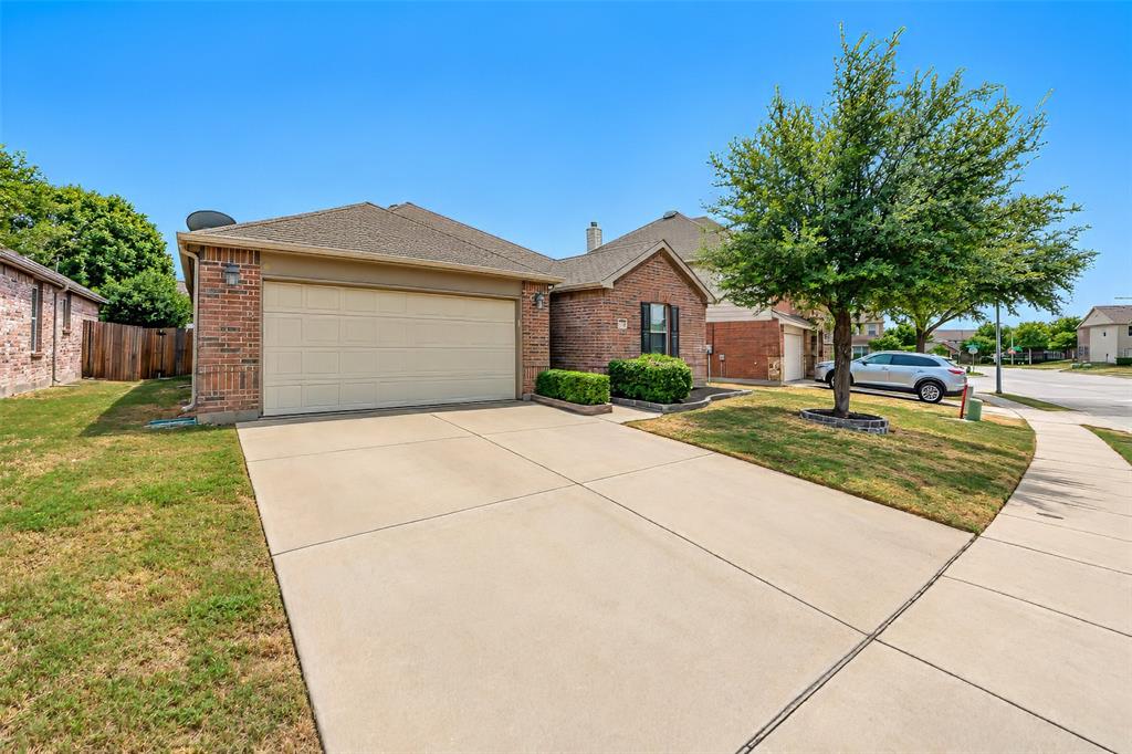 3208 Brixton Drive Property Photo 2