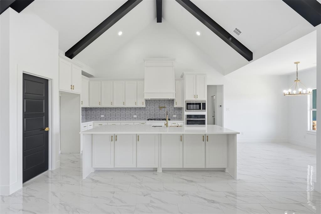 6657 Buffalo Ridge Circle Property Photo 4