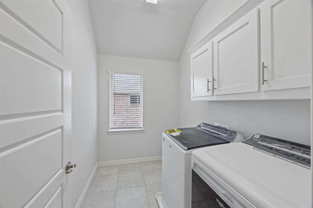 261 Golden Gate Drive Property Photo 22