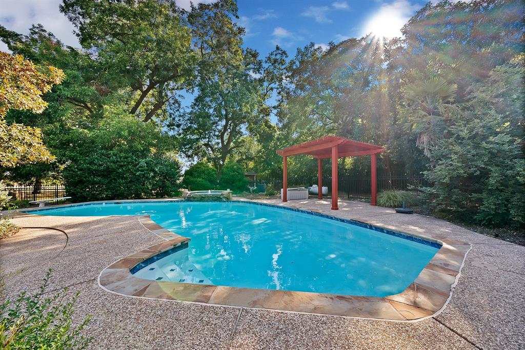 5010 Milam Road Property Photo 4