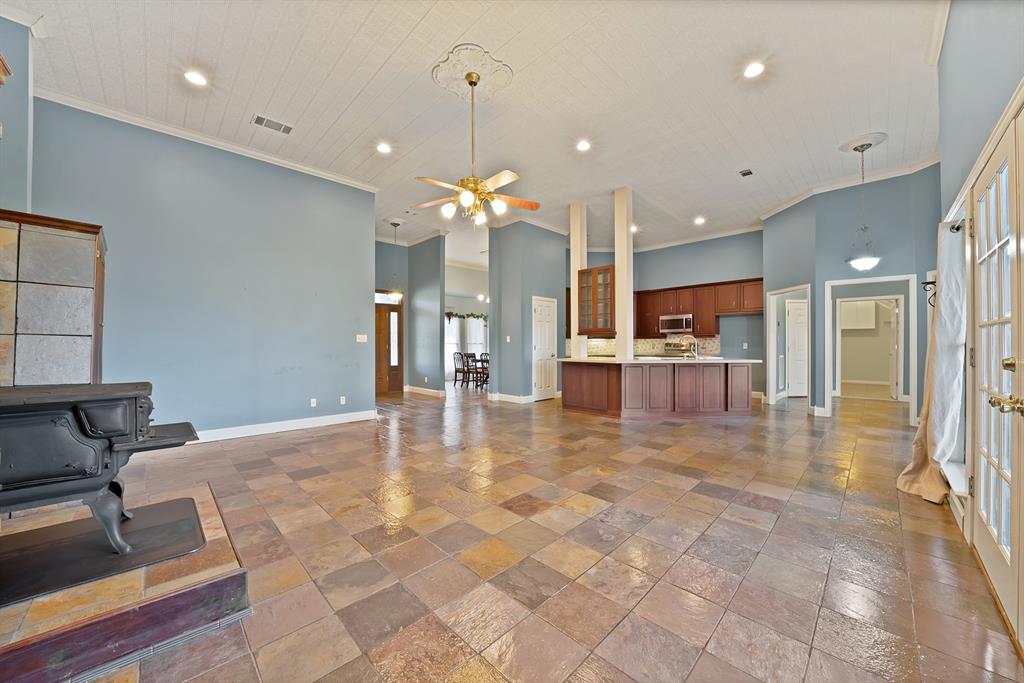 5010 Milam Road Property Photo 7