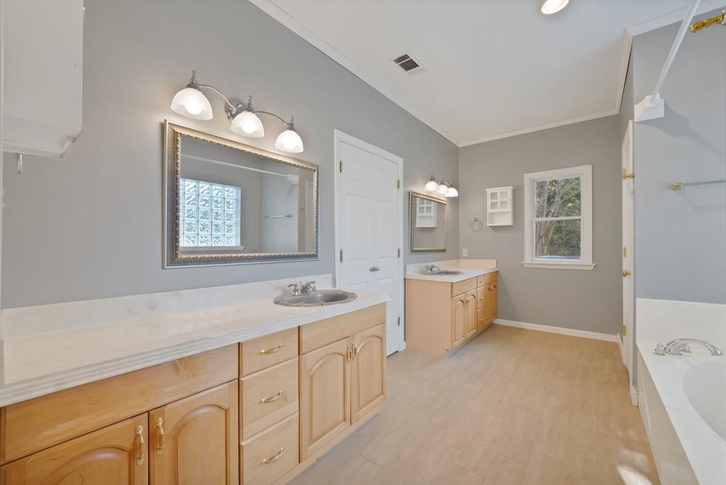 5010 Milam Road Property Photo 13