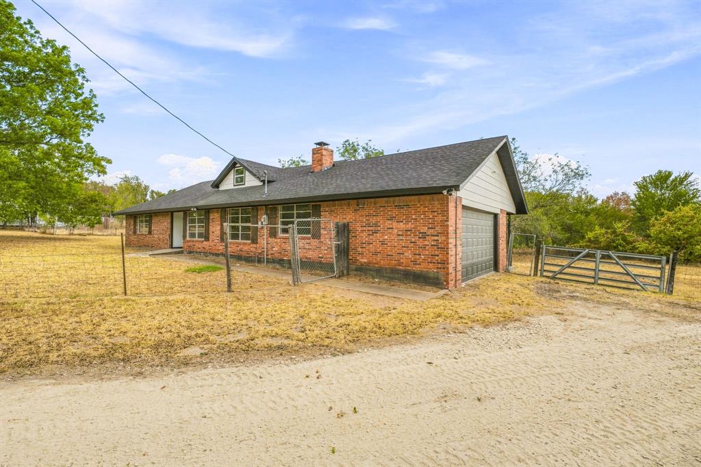 2771 S Fm 200 Property Photo 3