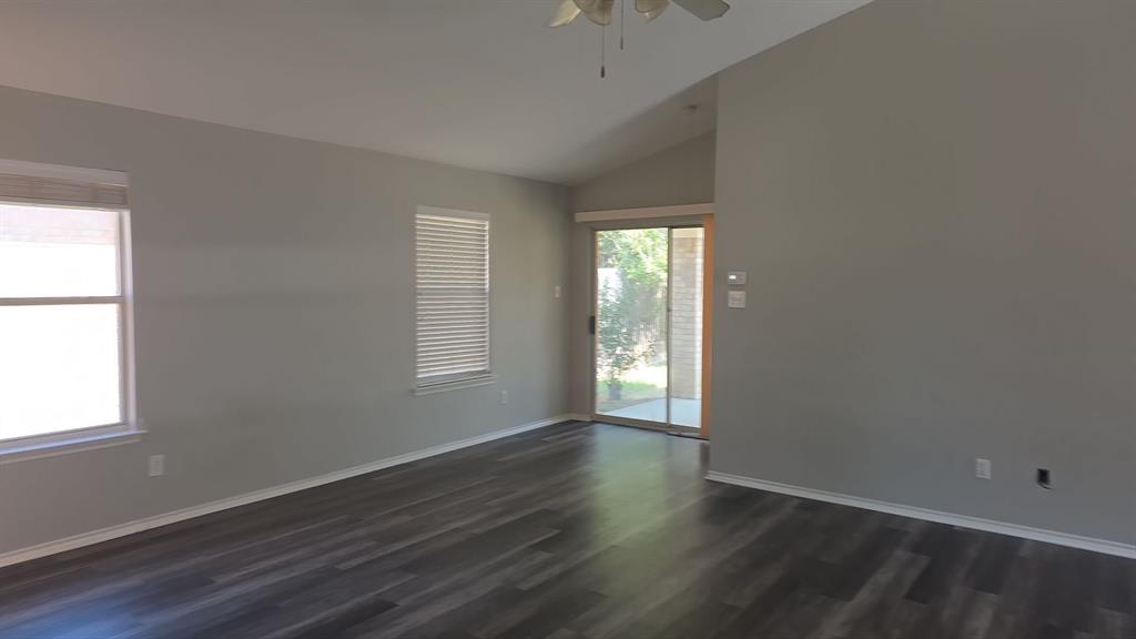 2129 Charmion Lane Property Photo 10