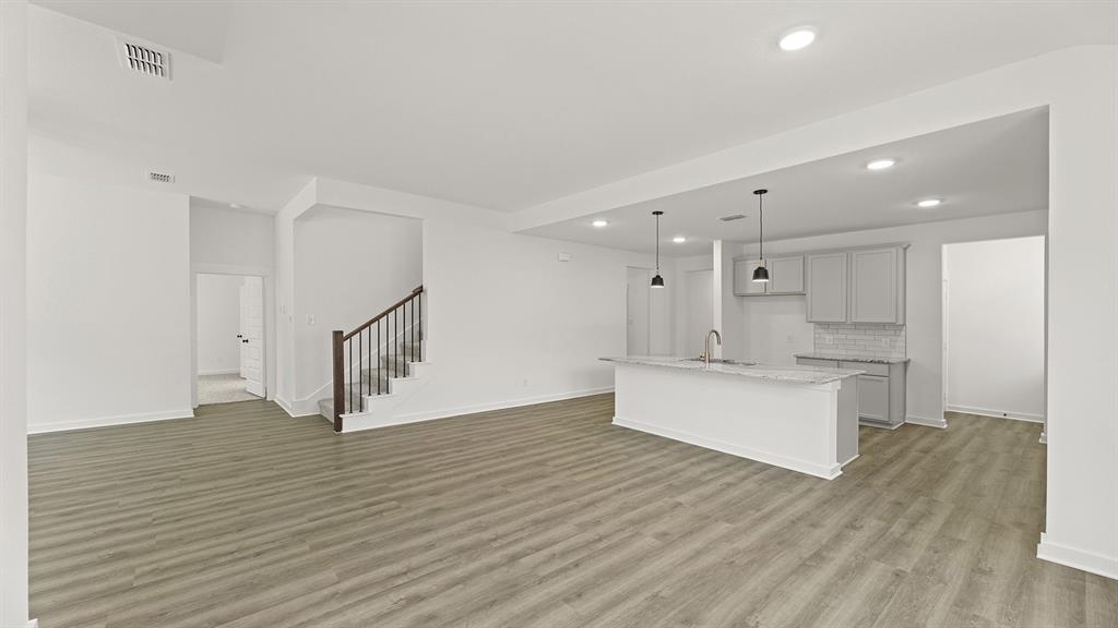 1412 Coventry Drive Property Photo 6