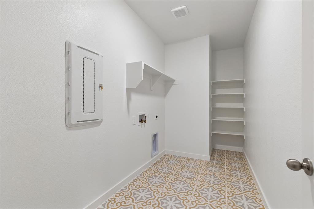 1412 Coventry Drive Property Photo 26