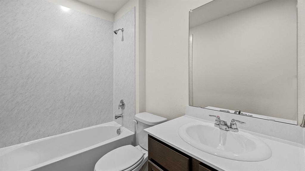 805 Brook Lane Property Photo 32