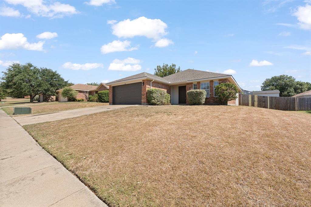 832 Beaver Creek Drive Property Photo 2