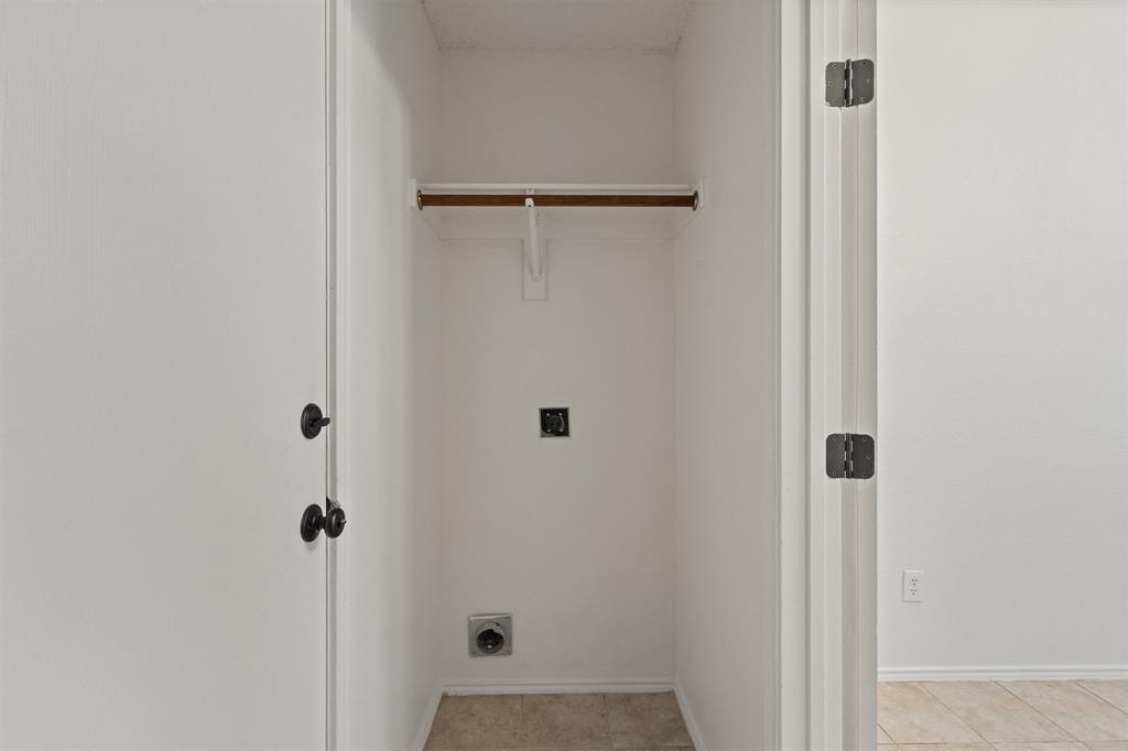 832 Beaver Creek Drive Property Photo 15