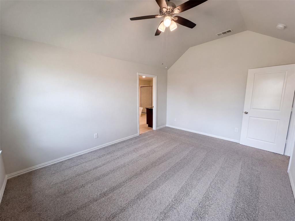 301 E Jefferson Street Property Photo 9