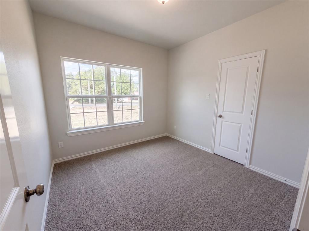 301 E Jefferson Street Property Photo 13