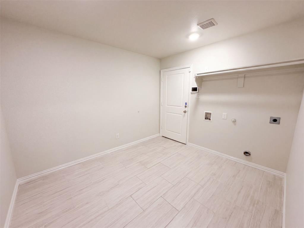 301 E Jefferson Street Property Photo 15