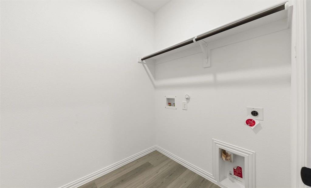 14217 Gallatin Street Property Photo 6