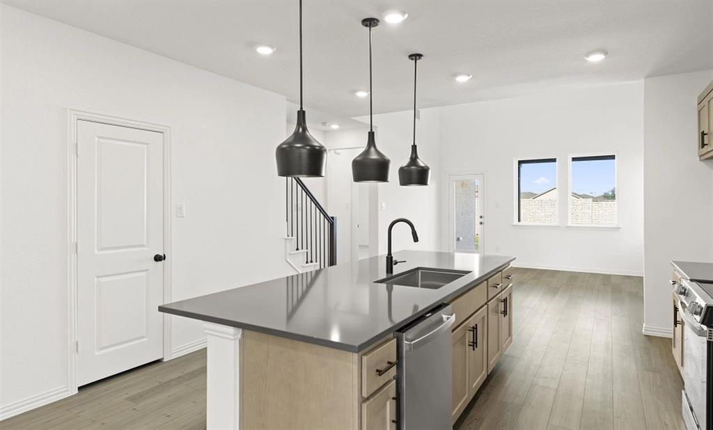 14217 Gallatin Street Property Photo 10