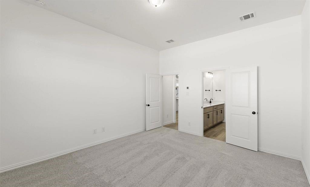 14217 Gallatin Street Property Photo 16