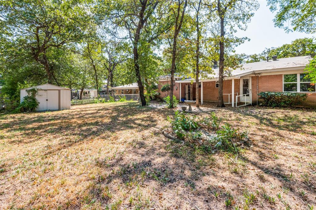 608 Woodcrest Drive Property Photo 2