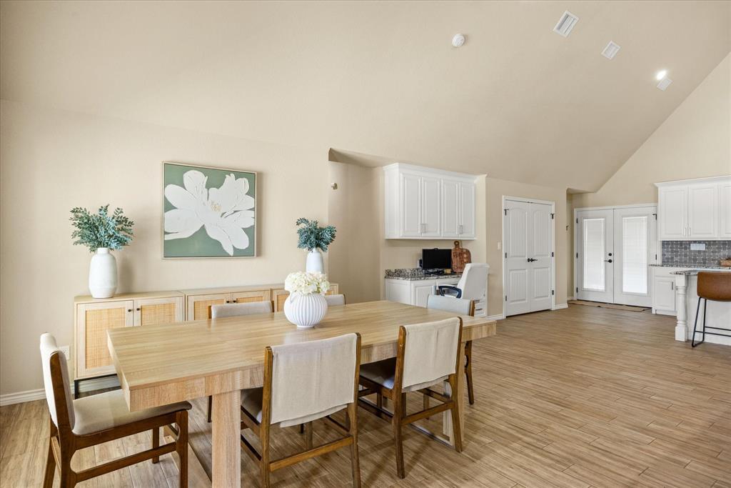 4100 Apache Trail Court Property Photo 6