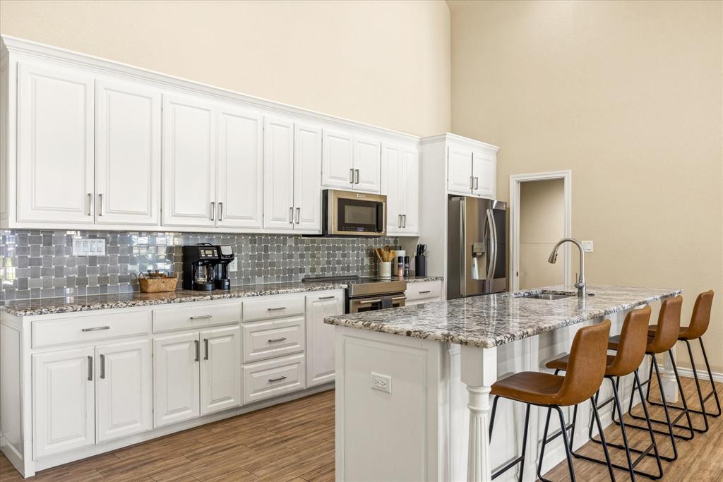 4100 Apache Trail Court Property Photo 10