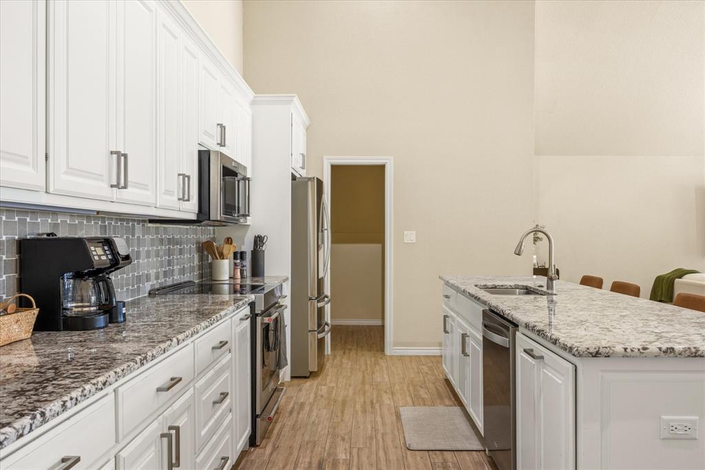 4100 Apache Trail Court Property Photo 11