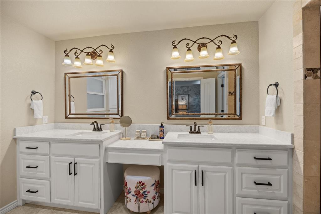4100 Apache Trail Court Property Photo 15