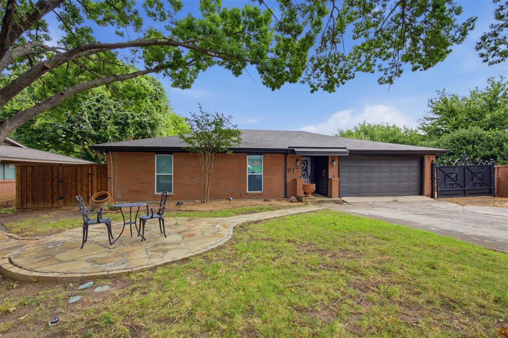 917 E Worth Street Property Photo 2