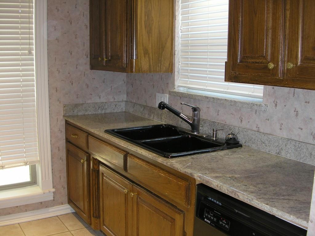 224 Wayside Court Property Photo 5