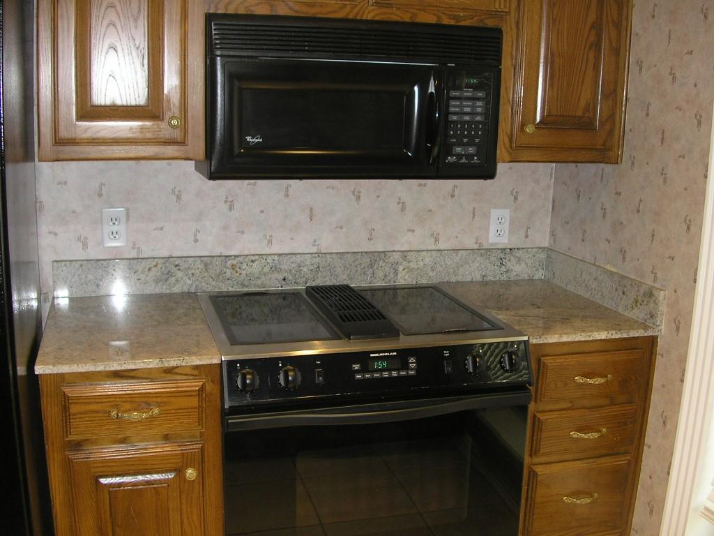 224 Wayside Court Property Photo 6