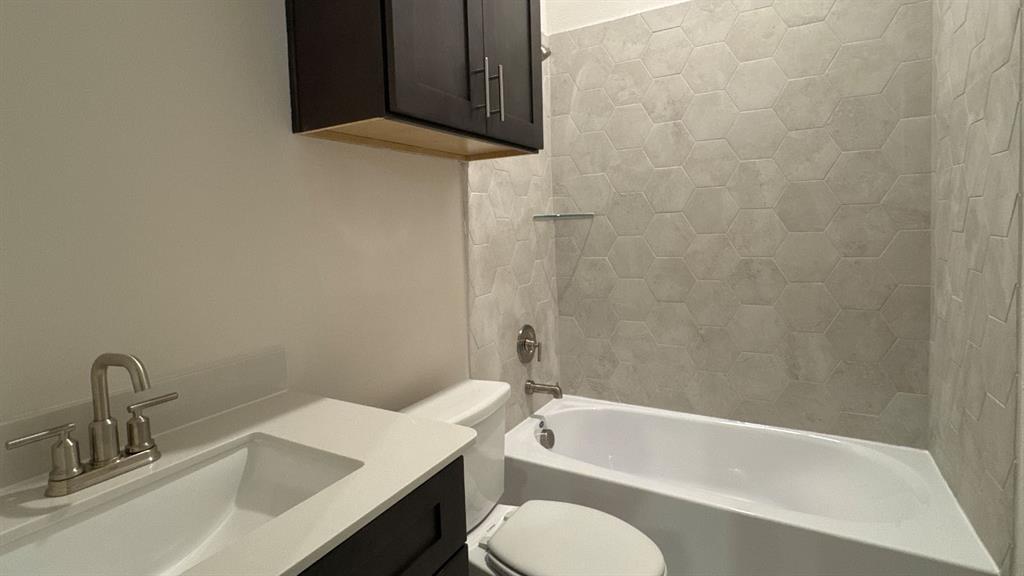 3627 Castleberry Drive Property Photo 15