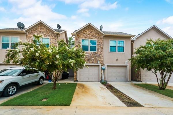1579 Cozy Drive Property Photo 1