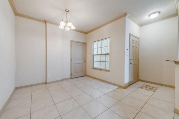 1579 Cozy Drive Property Photo 2