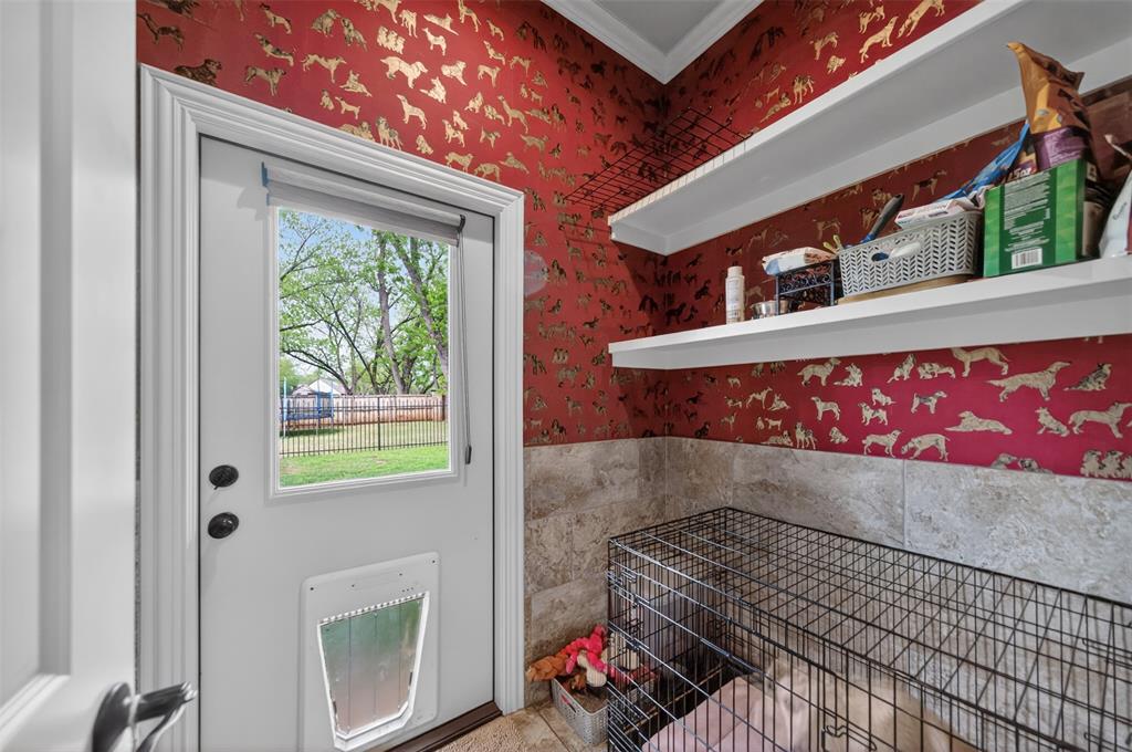 314 Hines Crossing Property Photo 16