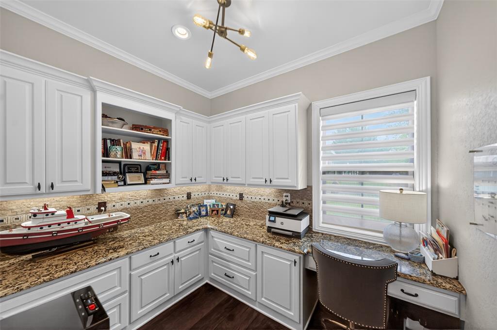 314 Hines Crossing Property Photo 23