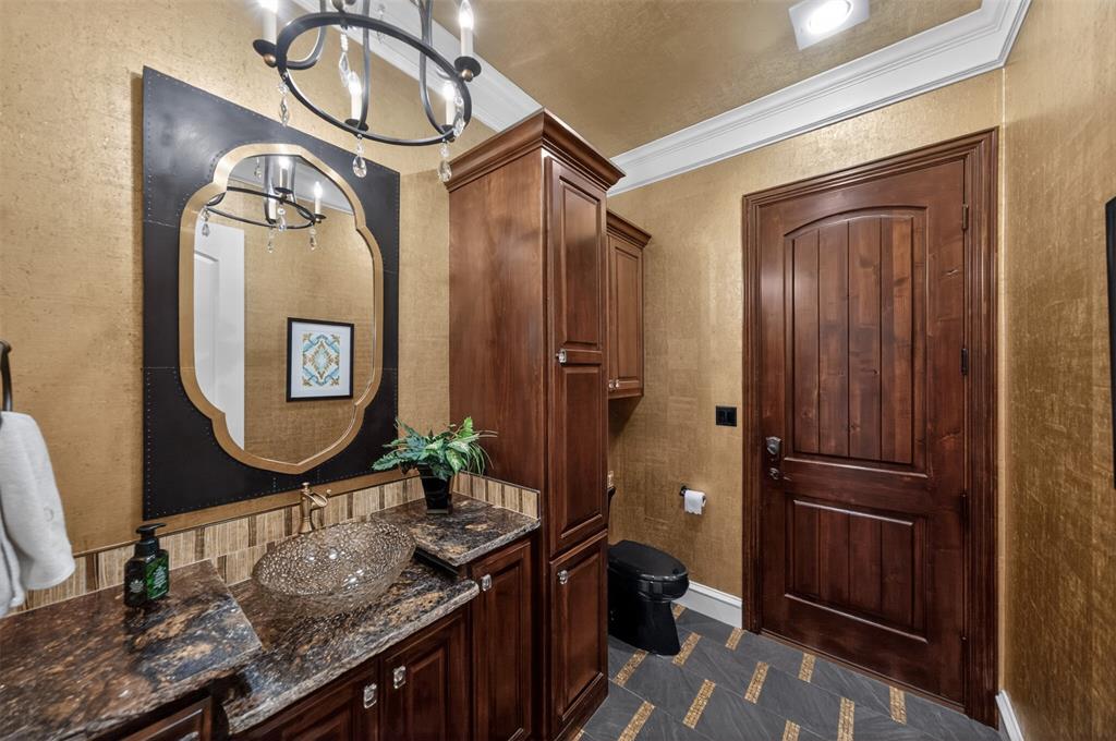 314 Hines Crossing Property Photo 24