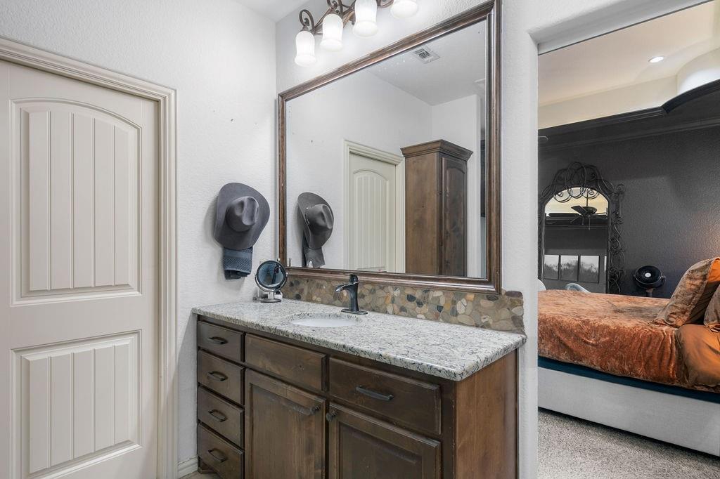 4069 S Fm 730 Property Photo 14