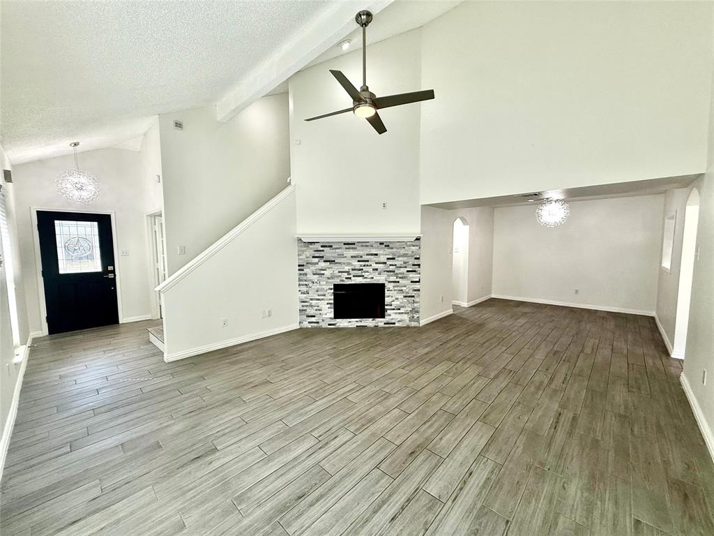1647 Kingspoint Drive Property Photo 6