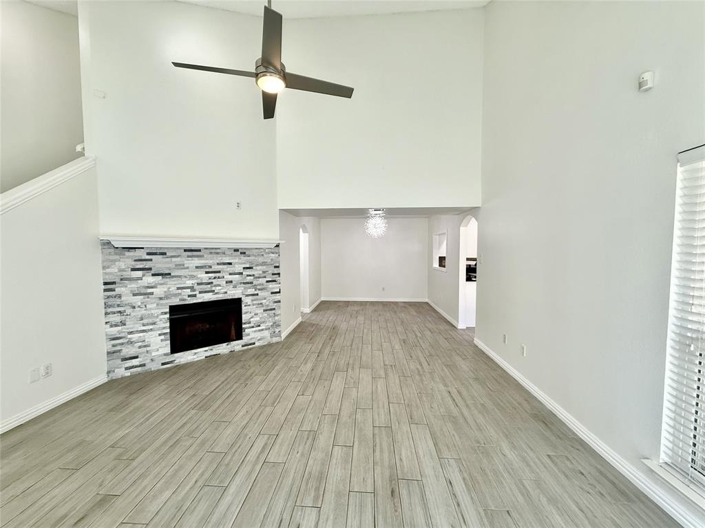 1647 Kingspoint Drive Property Photo 7