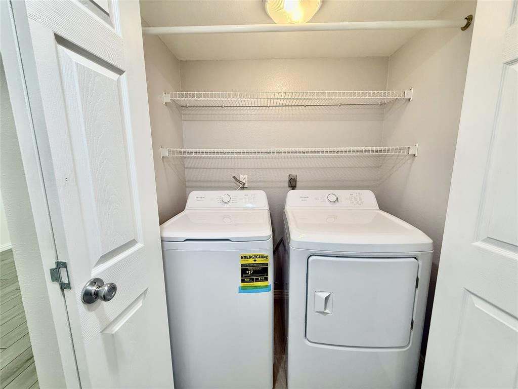 1647 Kingspoint Drive Property Photo 21
