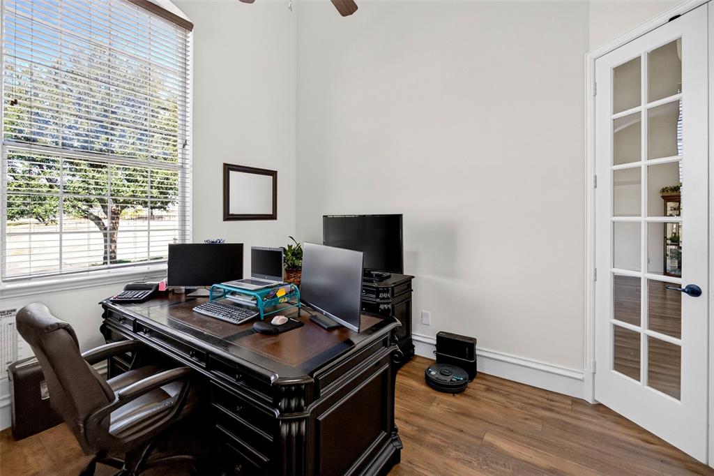 9900 Harbour View Lane Property Photo 12