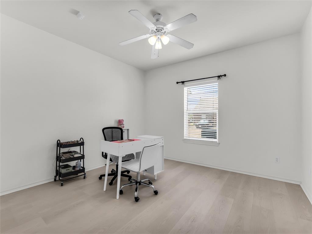 1401 Bagby Avenue 2 Property Photo 13