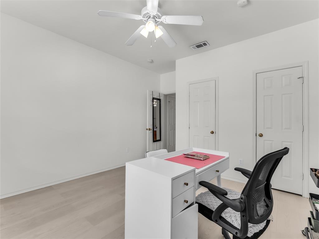 1401 Bagby Avenue 2 Property Photo 14