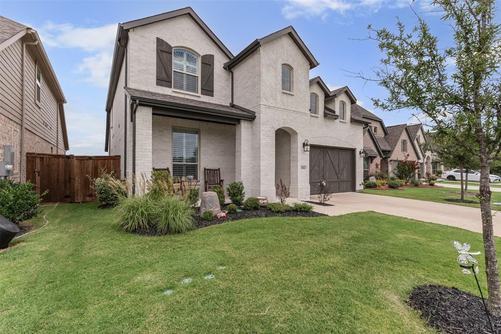1501 Misty Pasture Way Property Photo 3