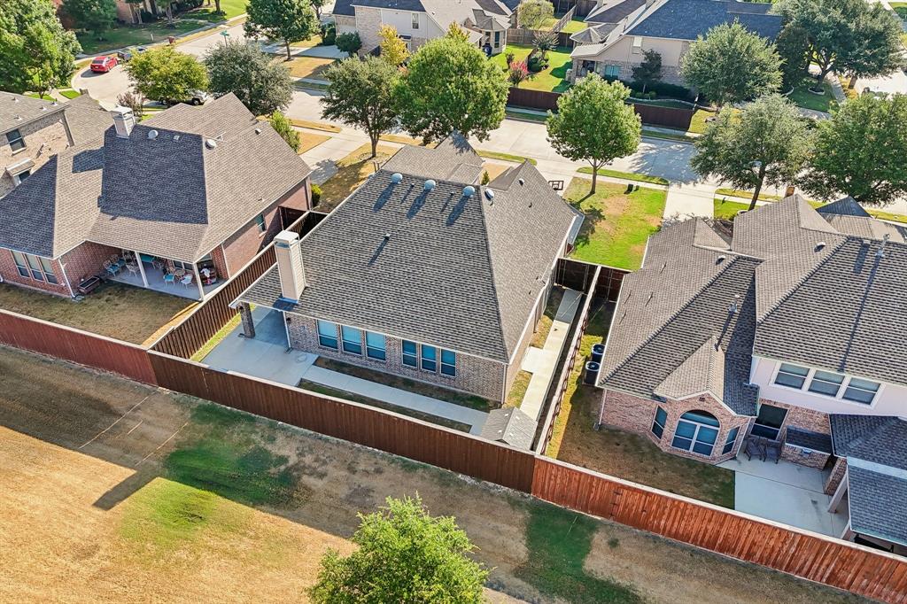1211 Windgate Way Property Photo 6